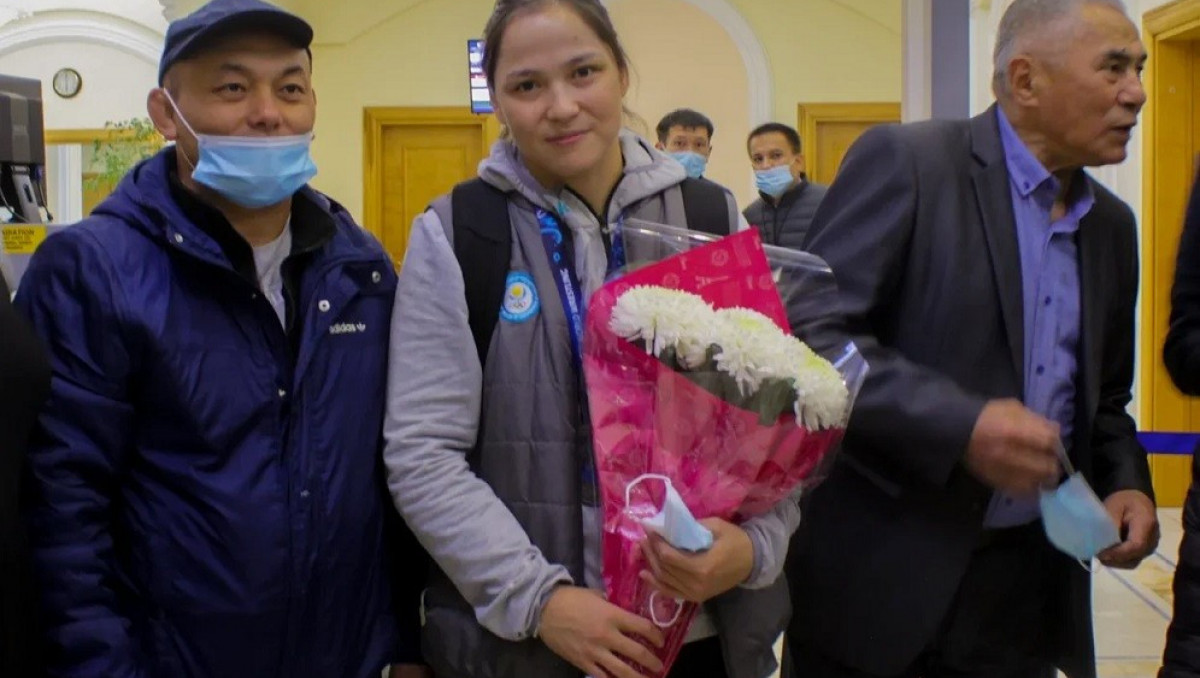 Қазақстандық балуан әлем чемпионатындағы күміс жүлдеден кейін олимпиадалық салмаққа ауысатынын айтты