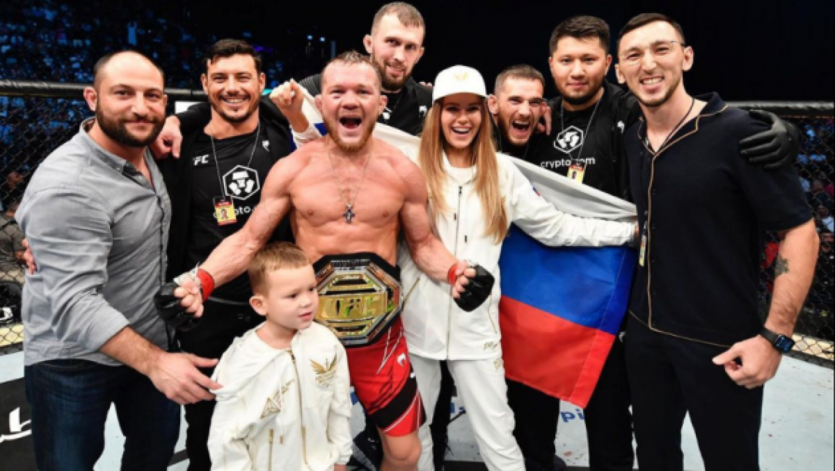 UFC чемпионын жаттықтыратын қазақ бапкері Америкаға виза ала алмай қалды