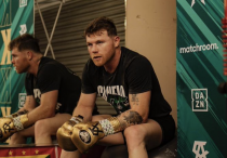 © https://www.instagram.com/canelo/